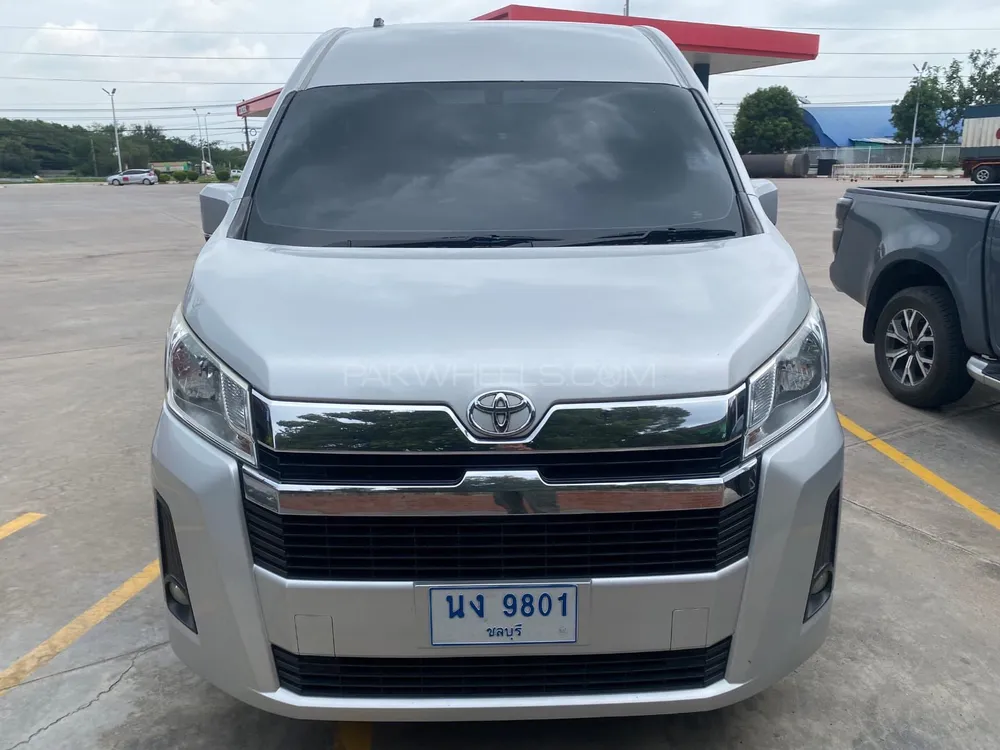 Toyota Hiace 2019 for Sale in Karachi Image-1