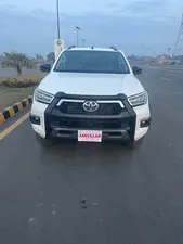 Toyota Hilux Revo V Automatic 2.8 2022 for Sale