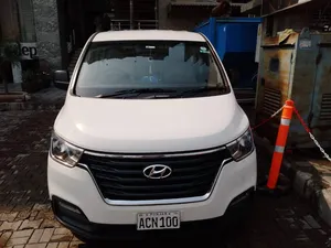 Hyundai Grand Starex GL 2019 for Sale