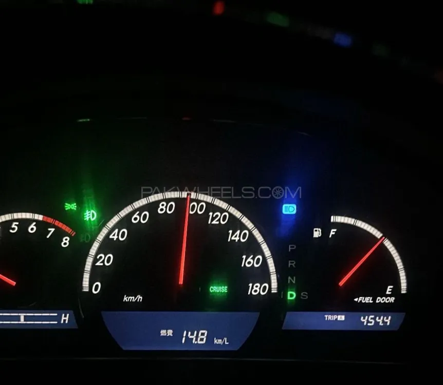 Toyota Crown 2004 for Sale in Lahore Toyota Crown 2004 for Sale in Lahore Image-16