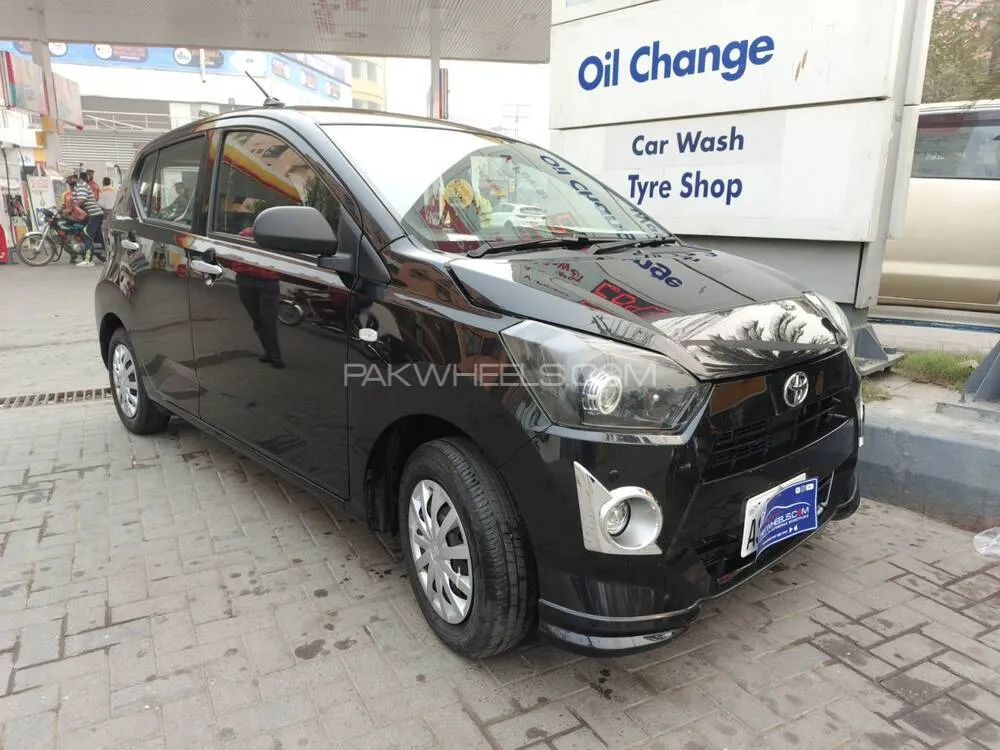 Toyota Pixis Epoch 2021 for Sale in Lahore Toyota Pixis Epoch 2021 for Sale in Lahore Image-2
