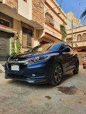 Honda Vezel Hybrid Z Style Edition 2015 for Sale