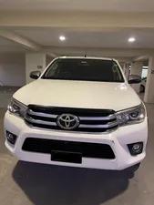 Toyota Hilux Revo V Automatic 2.8 2019 for Sale