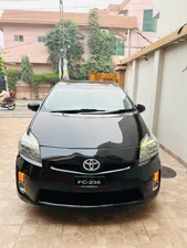 Toyota Prius S LED Edition 1.8 2012 for Sale