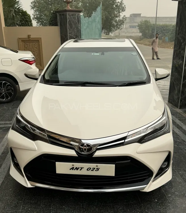 Toyota Corolla 2022 for Sale in Lahore Toyota Corolla 2022 for Sale in Lahore Image-4