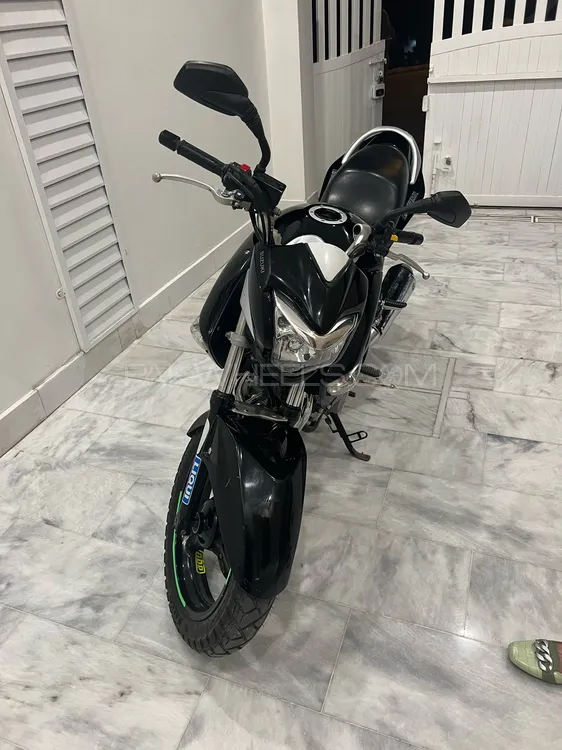 Suzuki Inazuma 2016 for Sale Suzuki Inazuma 2016 for Sale Image-4