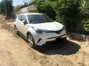 Toyota C-HR S-LED 2019 for Sale