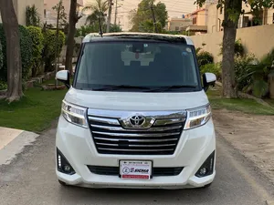 Toyota Roomy XS 2018 for Sale