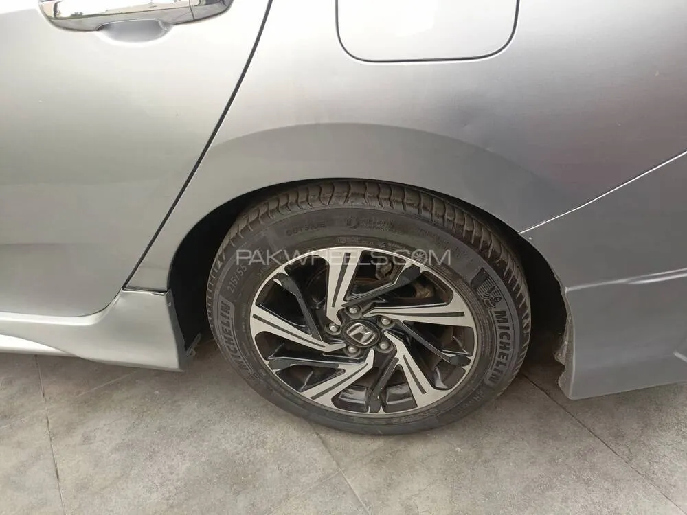 Honda Civic 2018 for Sale in Lahore Honda Civic 2018 for Sale in Lahore Image-14