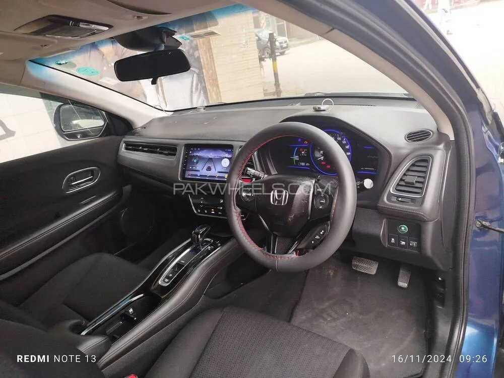Honda Vezel 2015 for Sale in Lahore Honda Vezel 2015 for Sale in Lahore Image-10