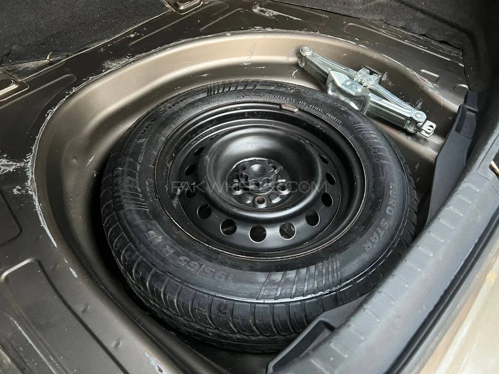 Toyota Corolla 2017 for Sale in Karachi Toyota Corolla 2017 for Sale in Karachi Image-16