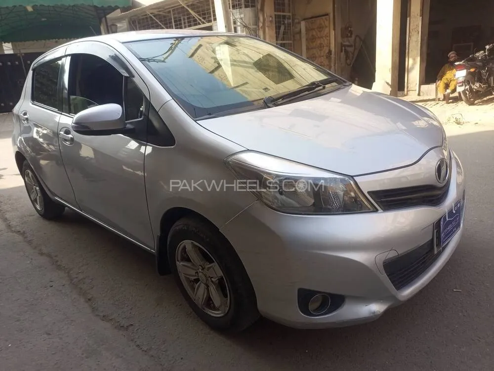 Toyota Vitz 2012 for Sale in Faisalabad Toyota Vitz 2012 for Sale in Faisalabad Image-2