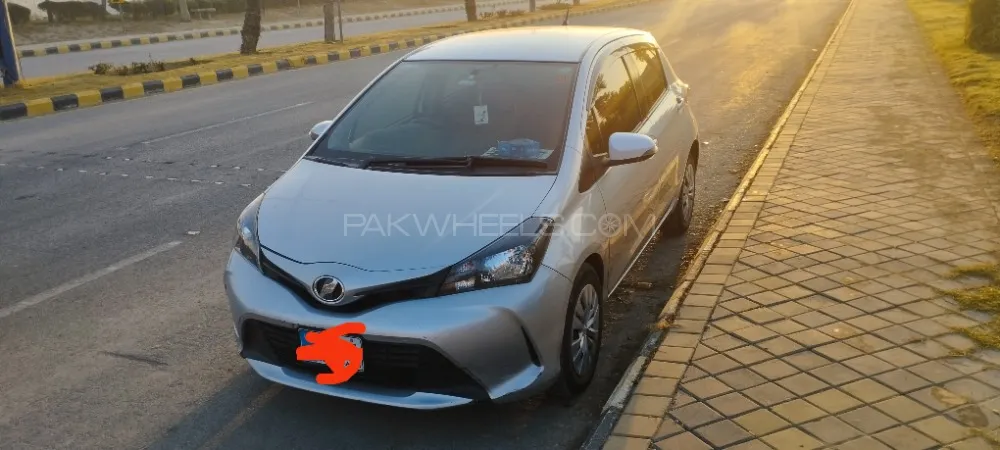 Toyota Vitz 2015 for Sale in Wah cantt Toyota Vitz 2015 for Sale in Wah cantt Image-3