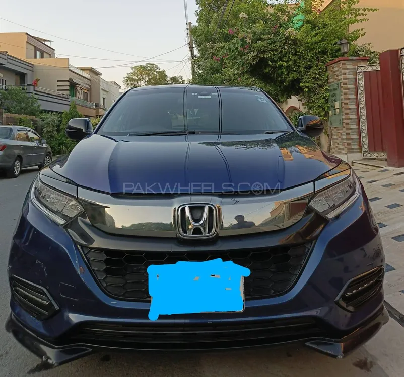 Honda Vezel Hybrid Rs Honda Sensing For Sale In Lahore Pakwheels