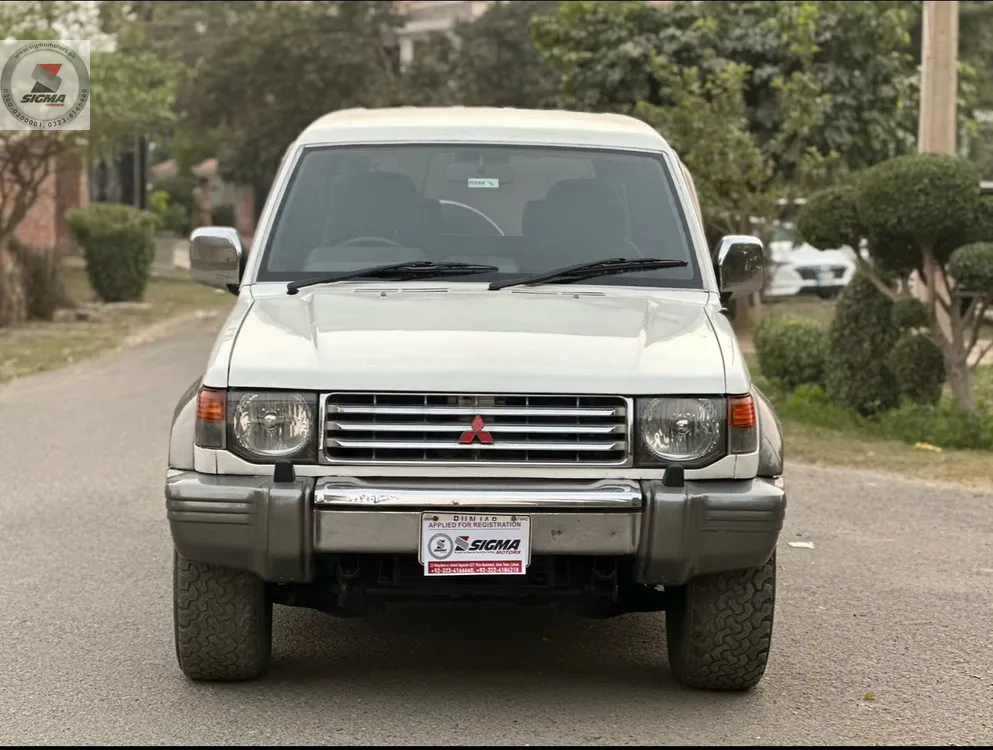 Mitsubishi Pajero 1992 for Sale in Lahore Image-1