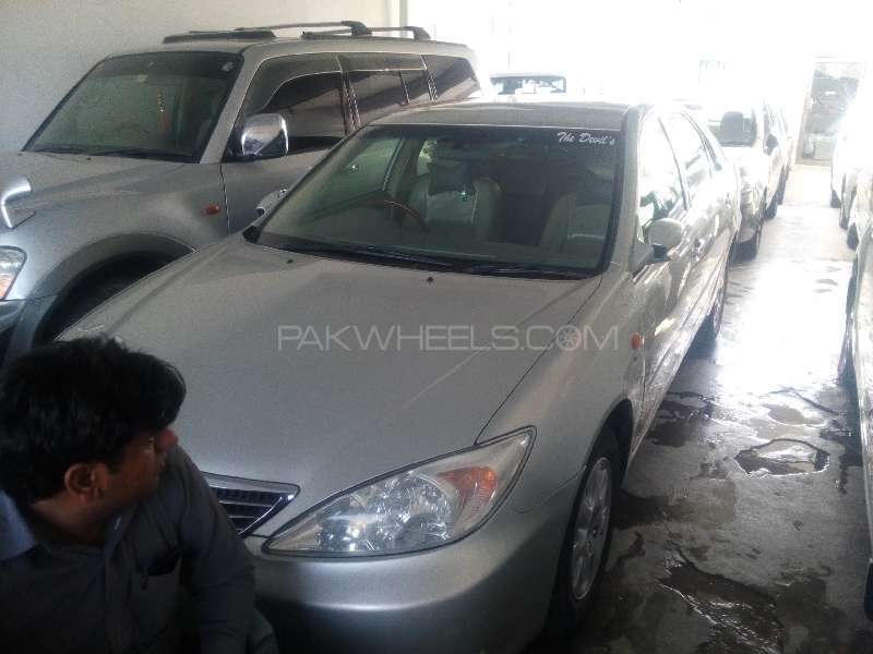 Toyota Camry 2005 for Sale in Multan Image-1