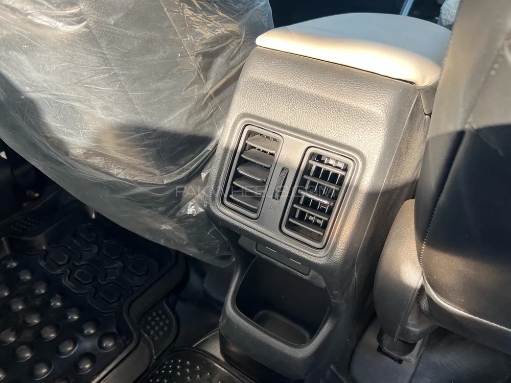 Honda HR-V 2024 for Sale in Lahore Honda HR-V 2024 for Sale in Lahore Image-17