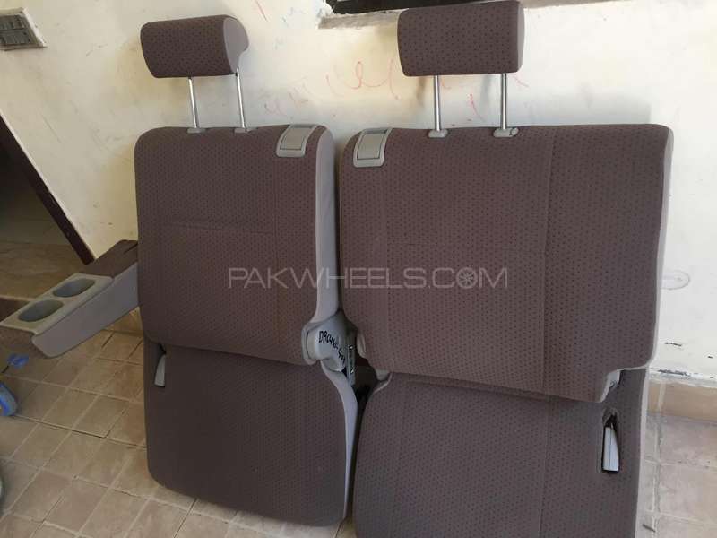 Suzuki Every Wagon Rear Sofa Seats Image-1