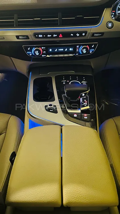 Audi Q7 2018 for Sale in Lahore Audi Q7 2018 for Sale in Lahore Image-20