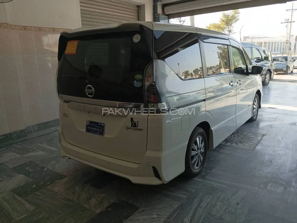 Nissan Serena 2018 for Sale in Gujranwala Nissan Serena 2018 for Sale in Gujranwala Image-5