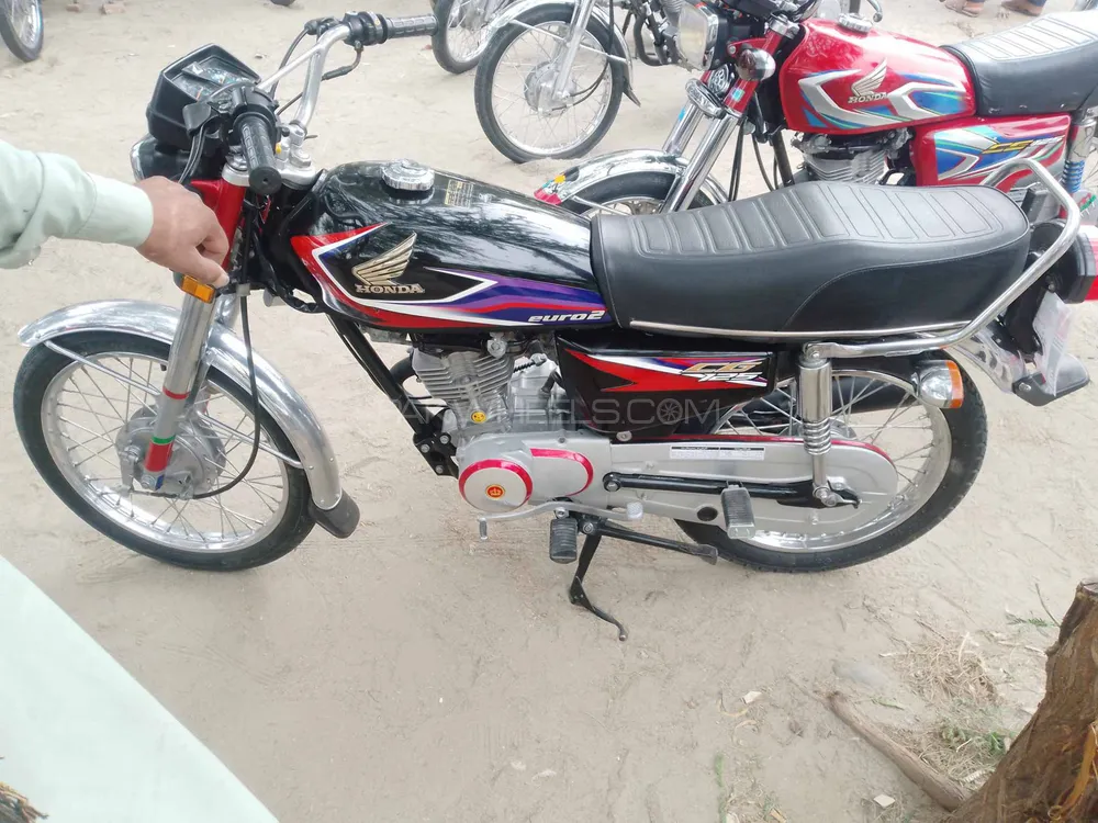 Honda CG 125 2017 for Sale Honda CG 125 2017 for Sale Image-2