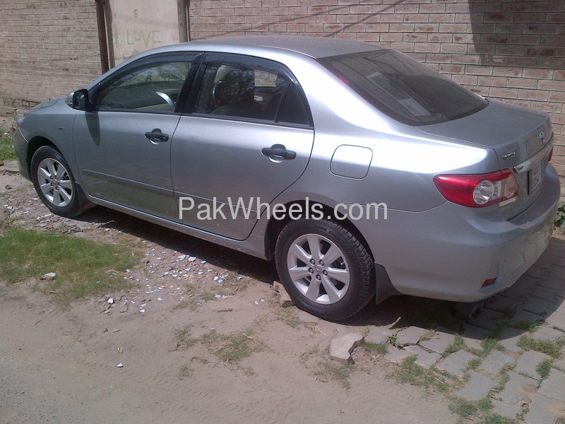 Toyota Corolla 2011 for Sale in Lahore Image-1