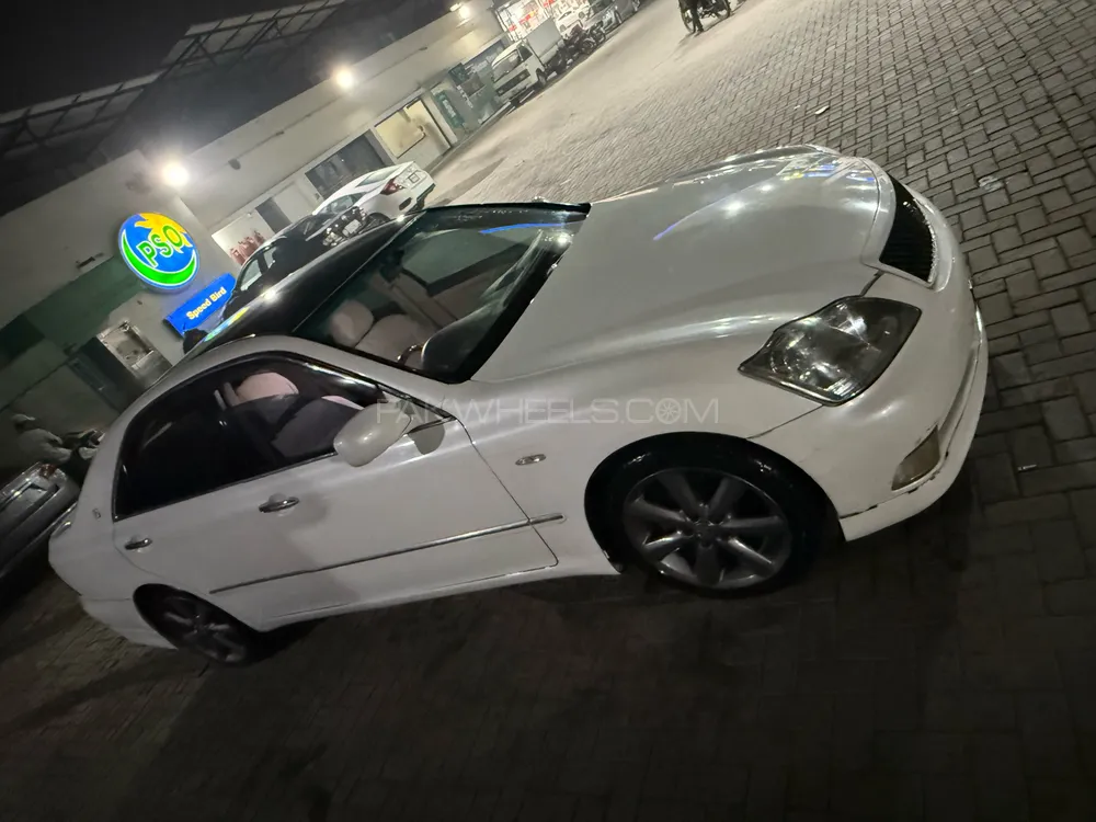 Toyota Crown 2004 for Sale in Faisalabad Image-1