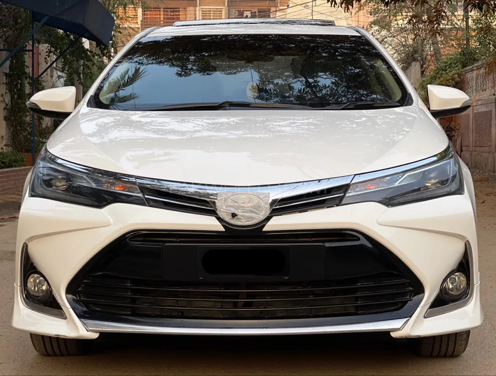 Toyota Corolla 2021 for Sale in Karachi Image-1