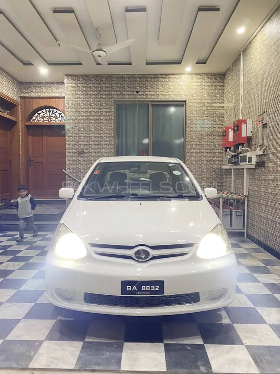 Toyota Platz 2003 for Sale in Peshawar Image-1