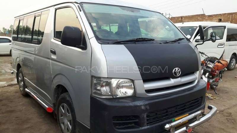 Toyota Hiace 2010 for Sale in Faisalabad Image-1