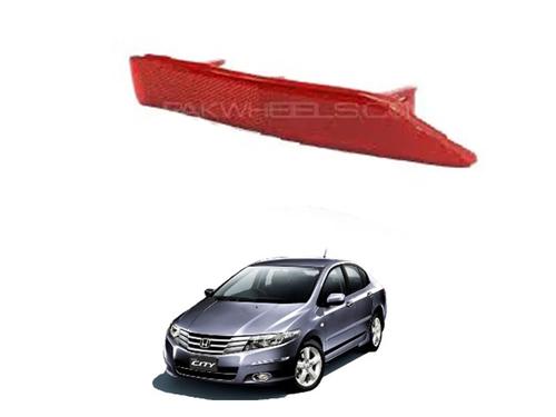 Honda City 2014-2021 Rear Bumper Reflector - Right Side Honda City 2014-2021 Rear Bumper Reflector - Right Side