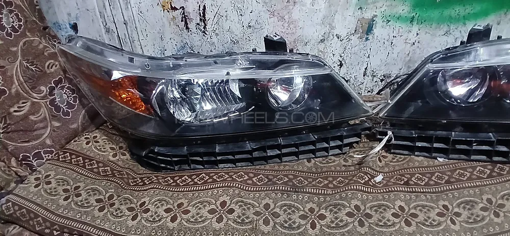 Honda streem headlights japani Image-1