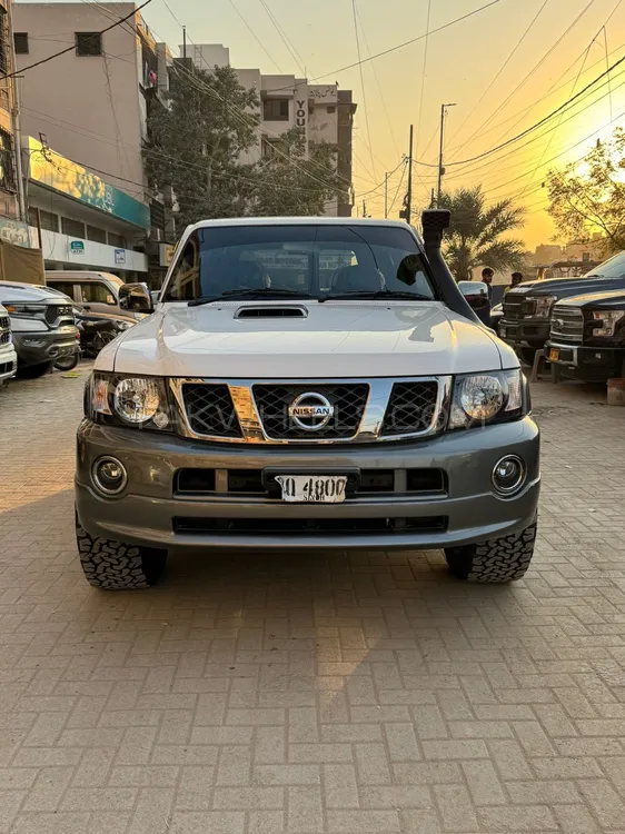 Nissan Patrol 2016 for Sale in Karachi Image-1