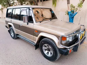 Mitsubishi Pajero Super Exceed 3.0 1986 for Sale