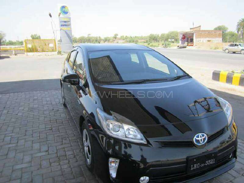 Toyota Prius 2013 for Sale in Sargodha Image-1