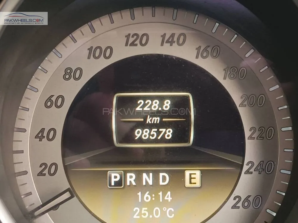 Mercedes Benz C Class 2012 for Sale in Karachi Mercedes Benz C Class 2012 for Sale in Karachi Image-10