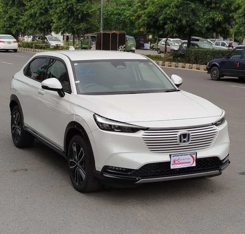 Honda Vezel 2021 for Sale in Lahore Image-1