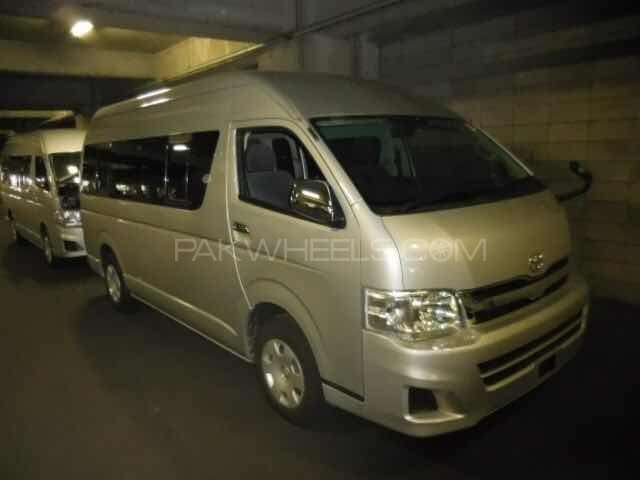 Toyota Hiace 2011 for Sale in Lahore Image-1