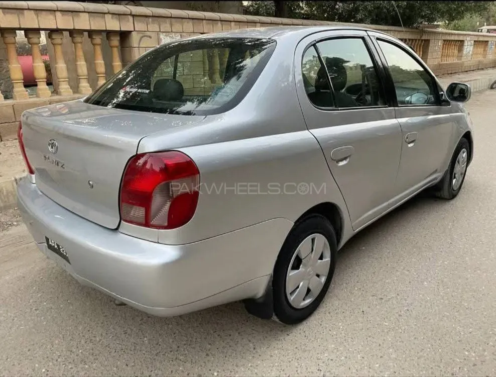 Toyota Platz 2007 for Sale in Hyderabad Image-1