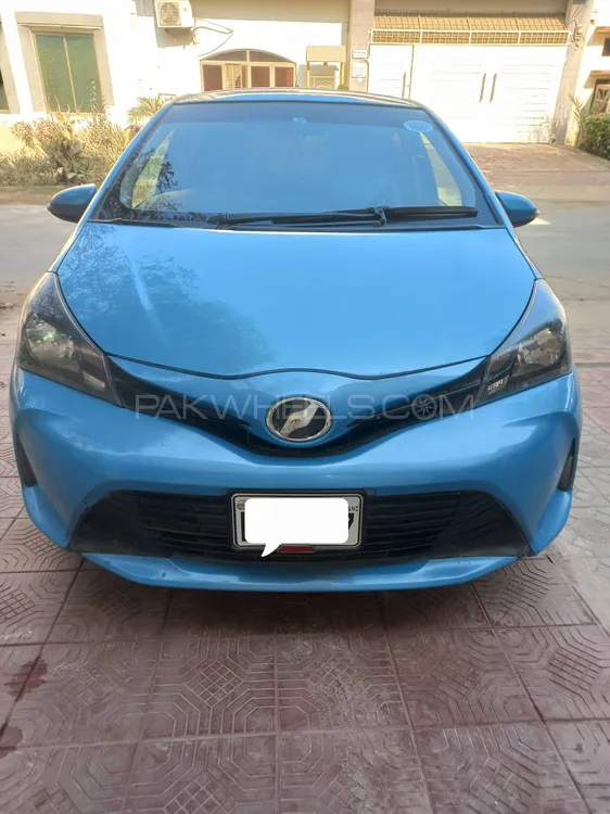 Toyota Vitz 2018 for Sale in Sahiwal Image-1