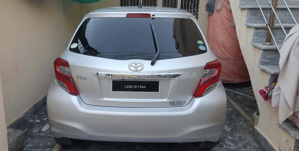 Toyota Vitz 2015 for Sale in Sargodha Image-1