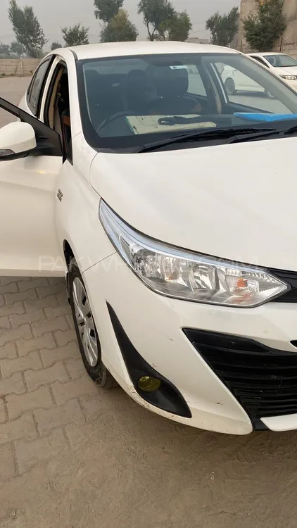 Toyota Yaris Sedan 2021 for Sale in Lahore Image-1