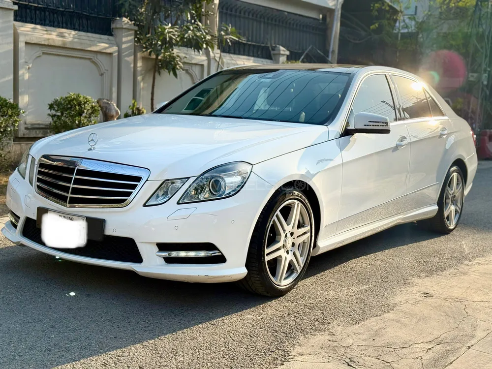 Mercedes Benz E Class 2013 for Sale in Lahore Image-1