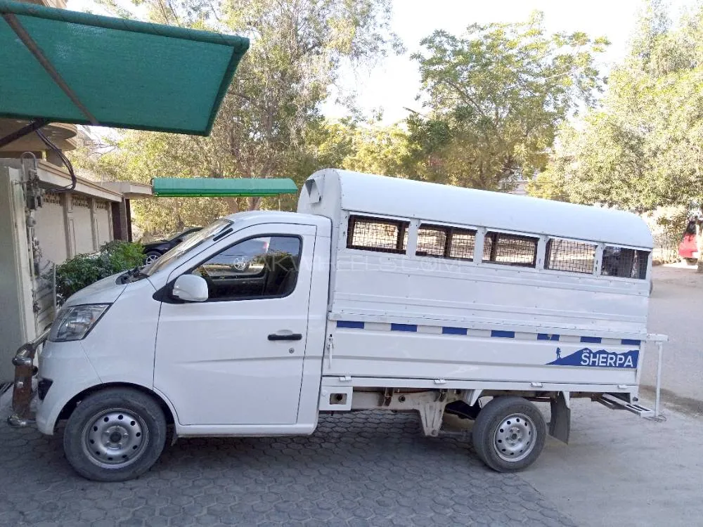 Changan M9 2023 for Sale in Karachi Image-1