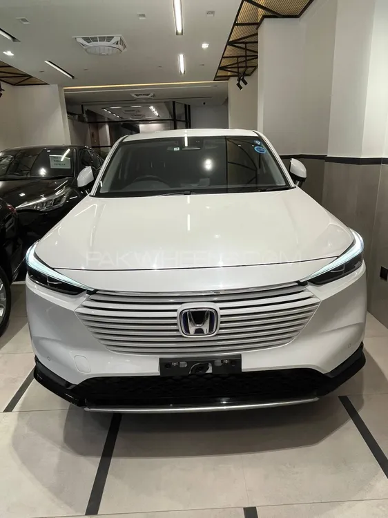 Honda Vezel 2021 for Sale in Karachi Image-1