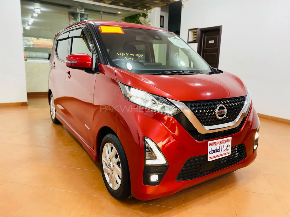 نسان ڈیز 2021 for Sale in ملتان Image-1
