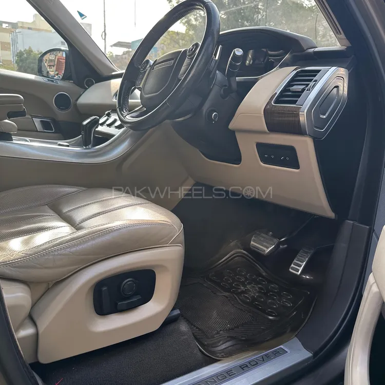 رینج روور اسپورٹ 2016 for Sale in کراچی رینج روور اسپورٹ 2016 for Sale in کراچی Image-3