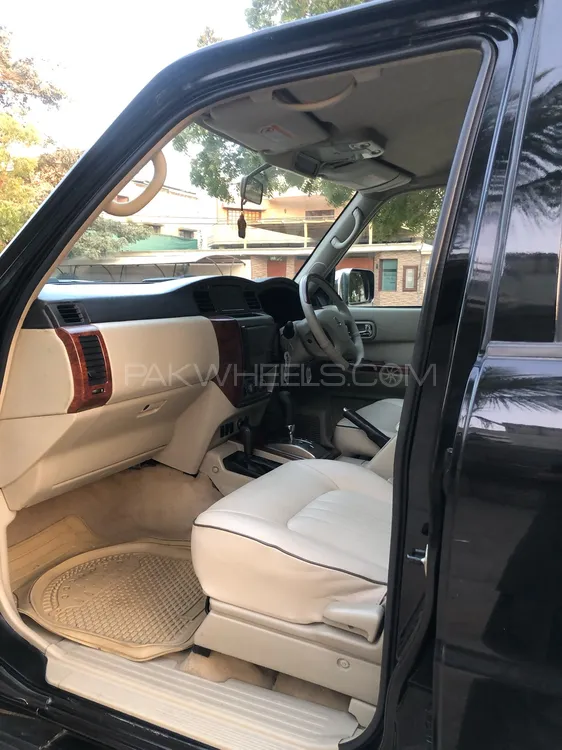 Nissan Patrol 2005 for Sale in Karachi Nissan Patrol 2005 for Sale in Karachi Image-14