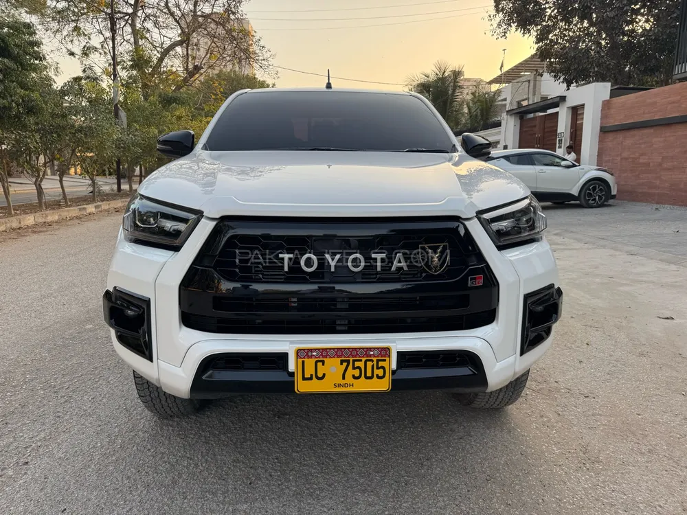 Toyota Hilux 2023 for Sale in Karachi Image-1