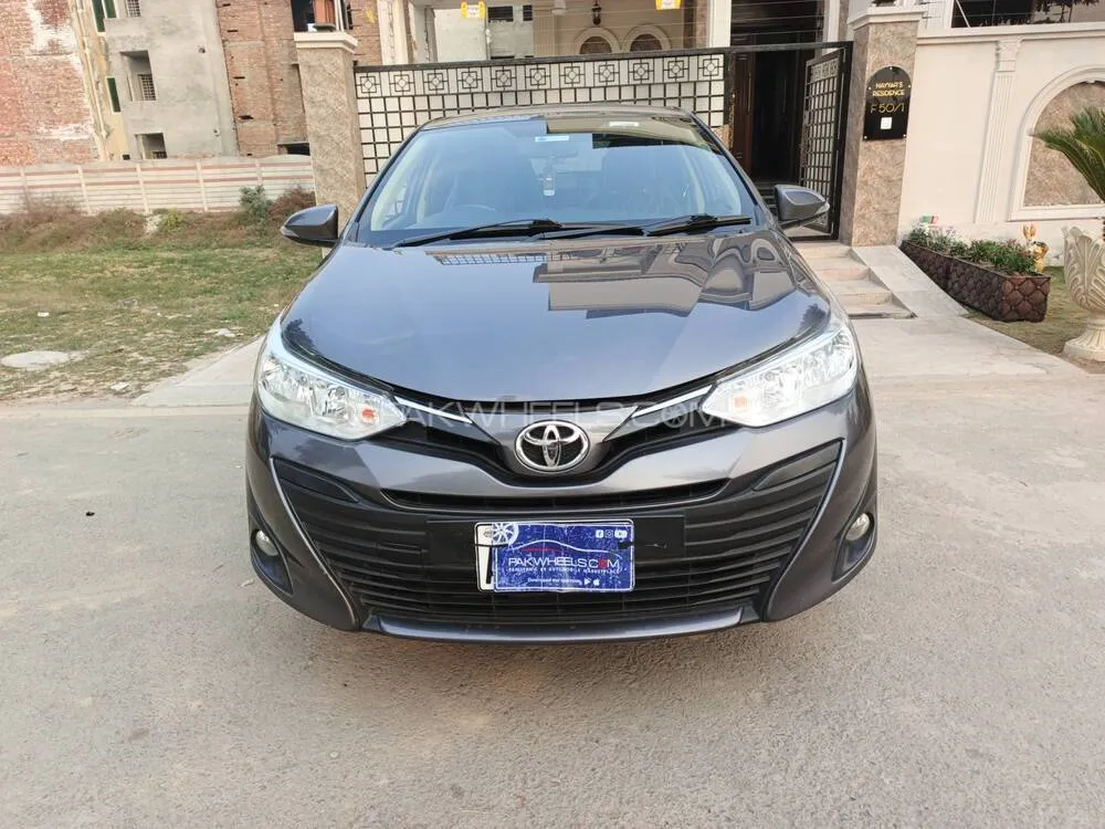 Toyota Yaris Sedan 2020 for Sale in Lahore Image-1